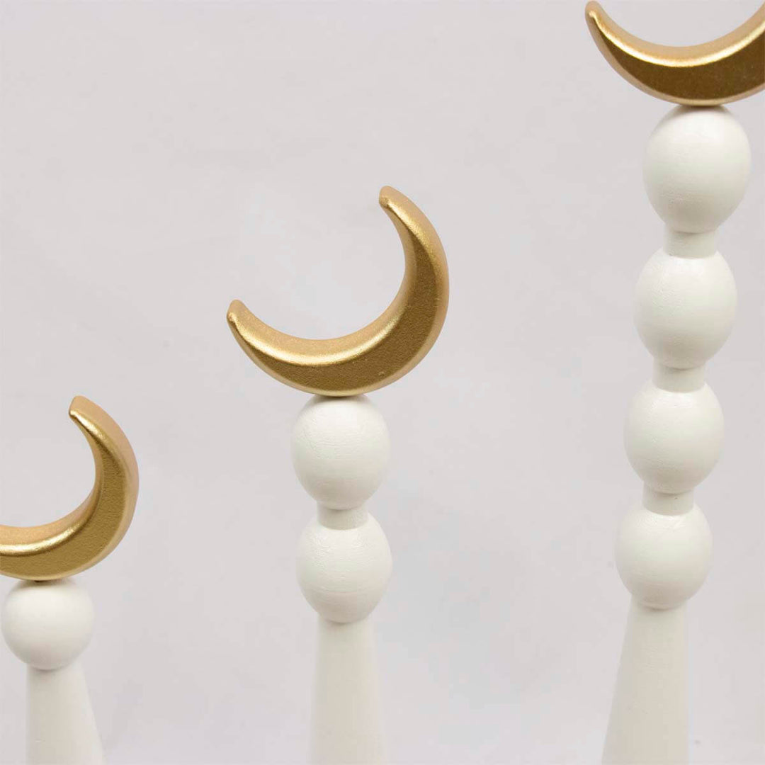 Standing Crescent Display