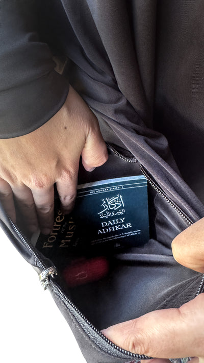 The Safar Set - Portable Jilbab & Travel Musallah